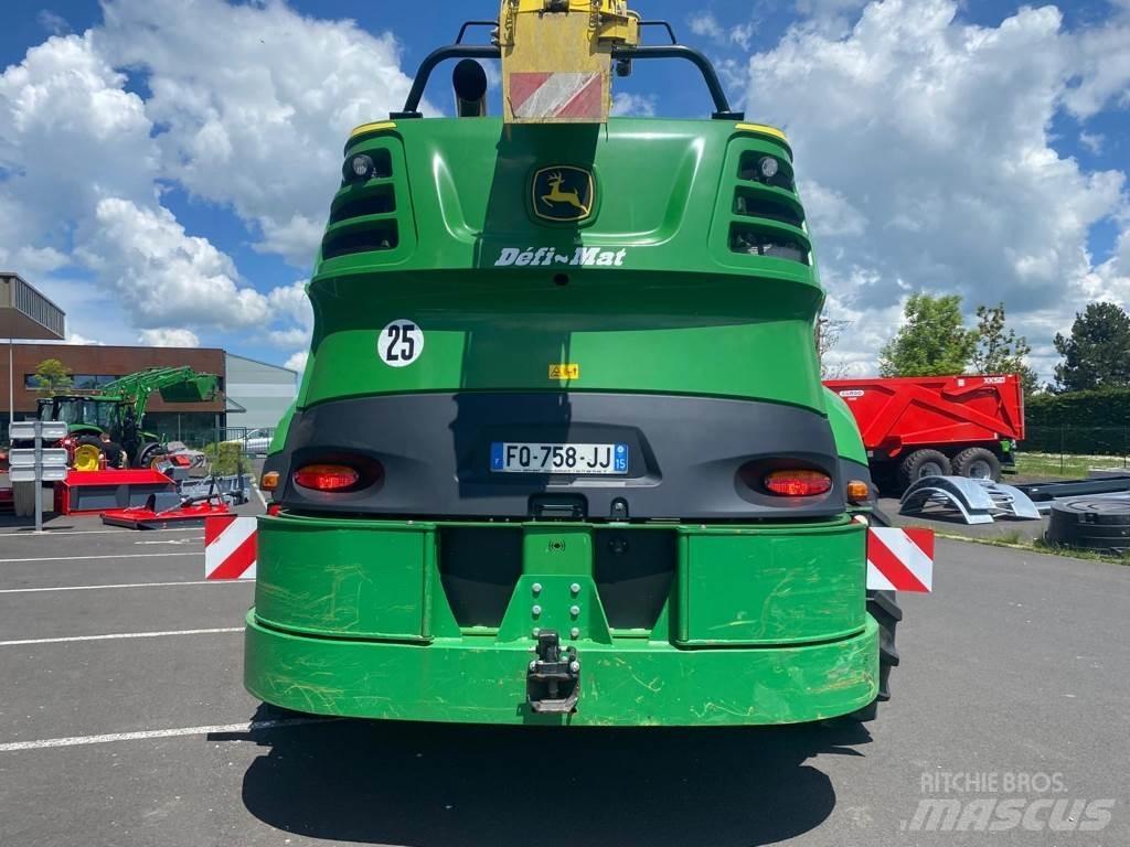 John Deere 8200 Фуражни комбайни