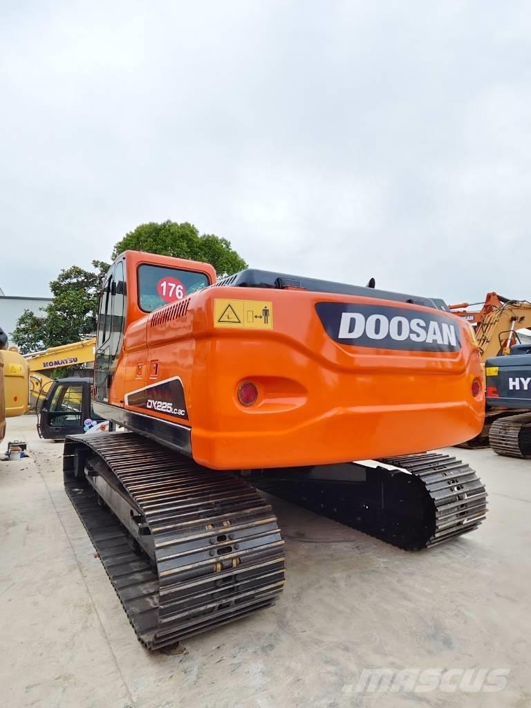 Doosan DX 225 LC-9C Верижен екскаватор