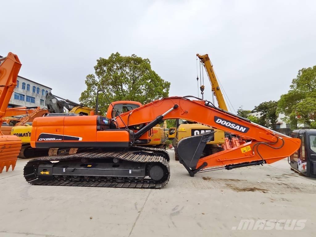Doosan DX 225 LC-9C Верижен екскаватор