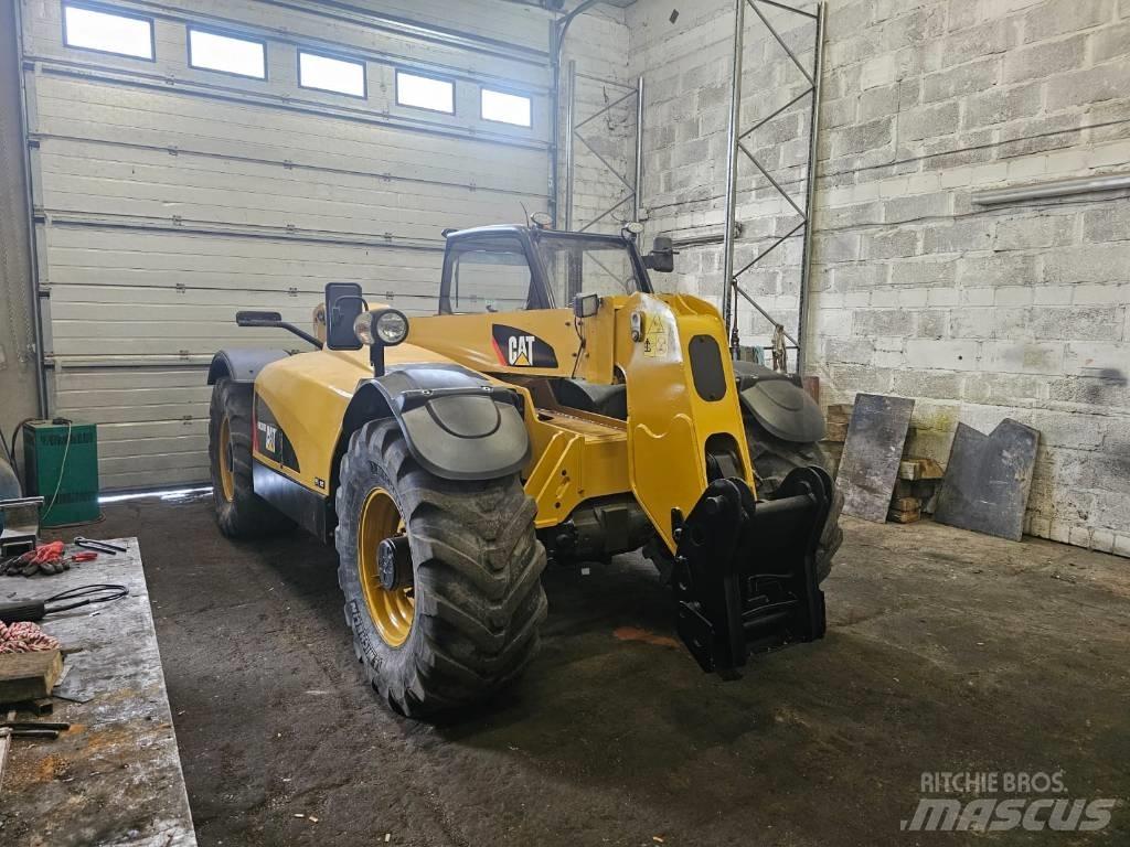 CAT TH330B 2007 Колесни товарачи