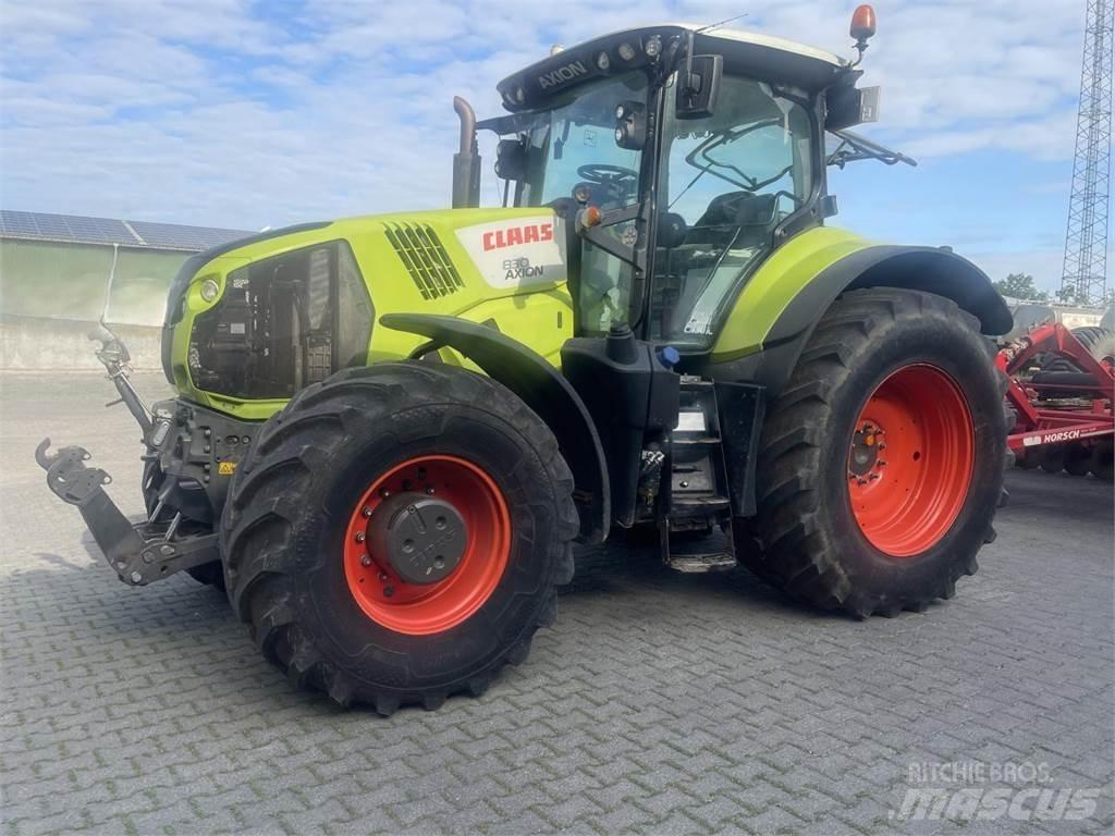 CLAAS AXION 830 Трактори