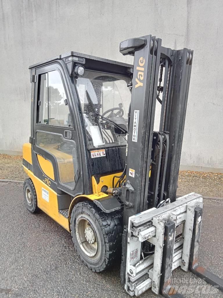 Yale GLP30 Камиони с АГУ
