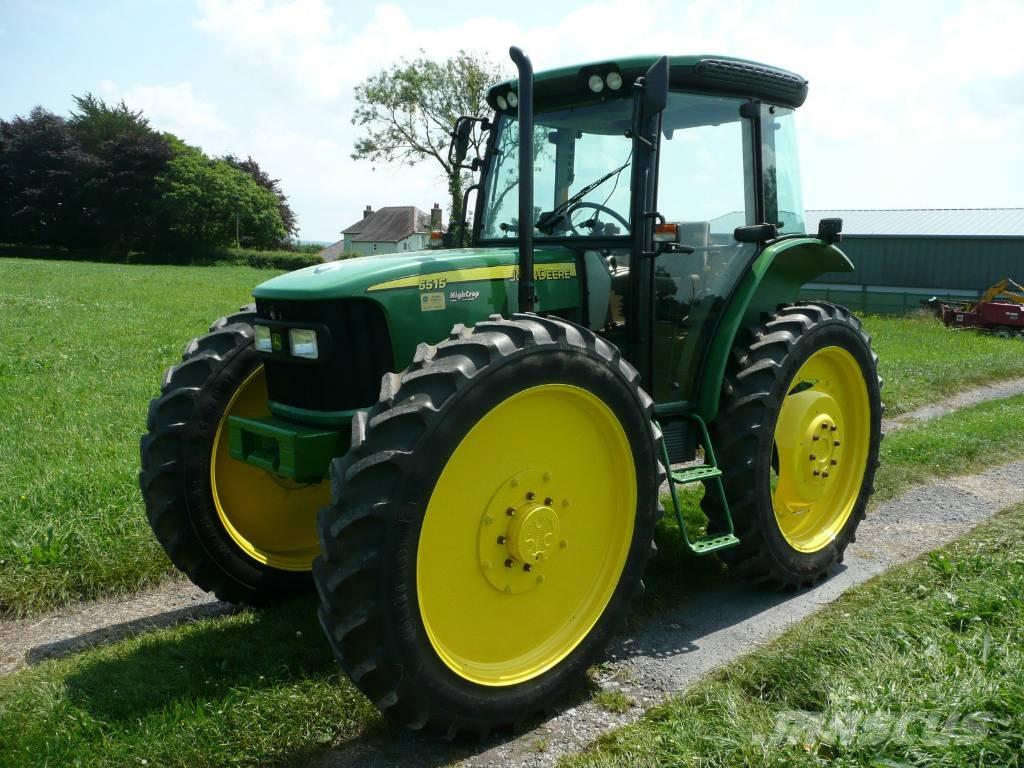 John Deere 5515 Трактори
