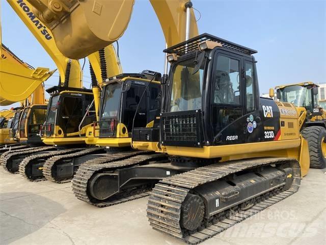 CAT 323 D L Верижен екскаватор