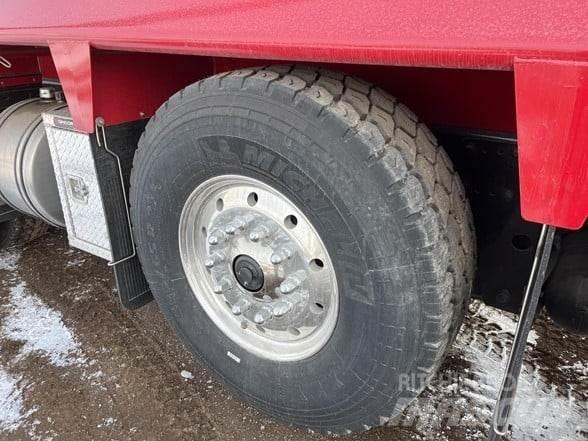 Kenworth T880 Самосвал