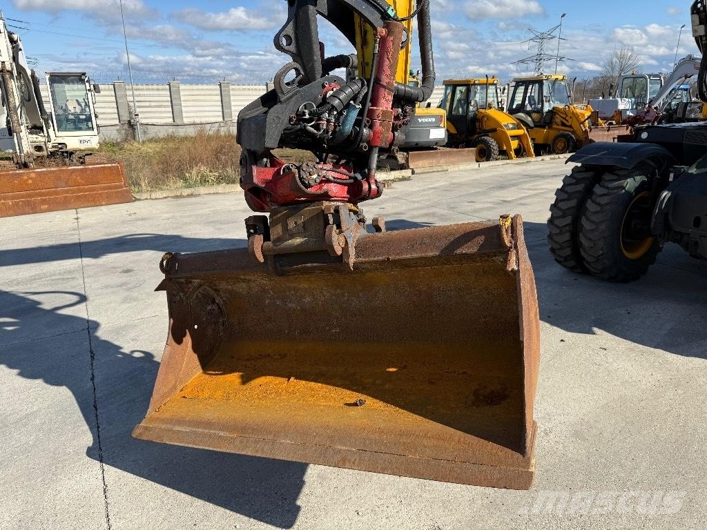 JCB Hydradig Колесни екскаватори
