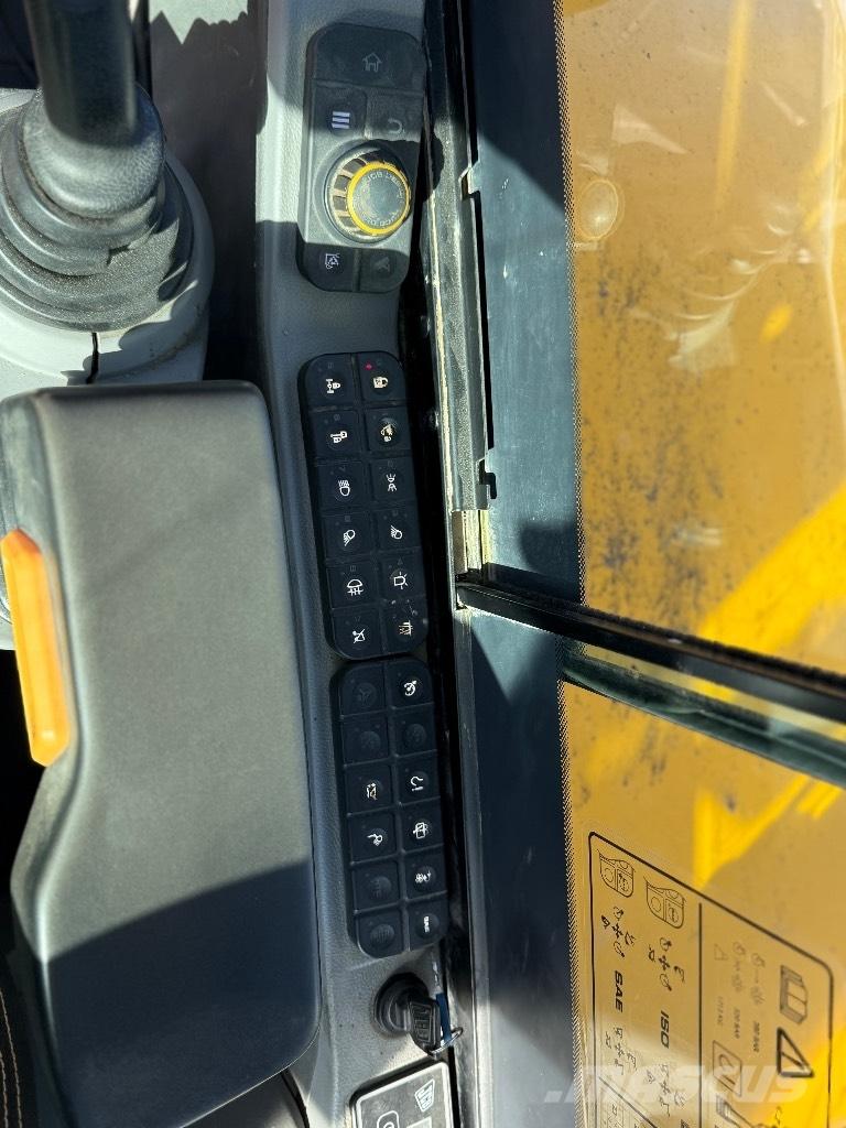 JCB Hydradig Колесни екскаватори