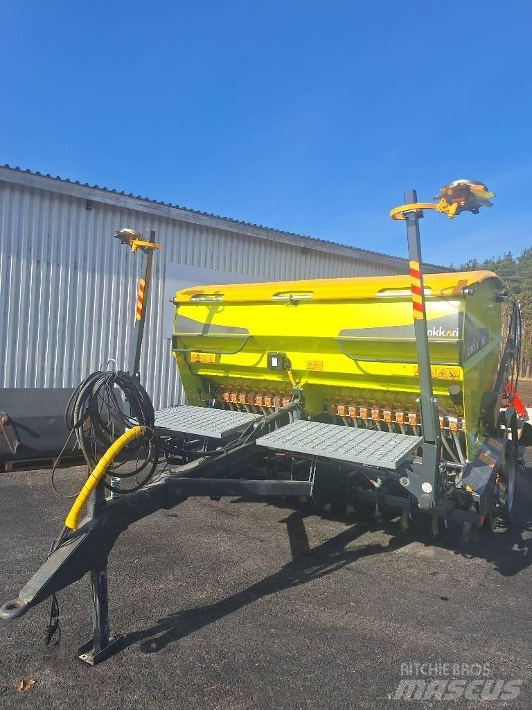 Junkkari S300 Plus Комбинирани редосеялки