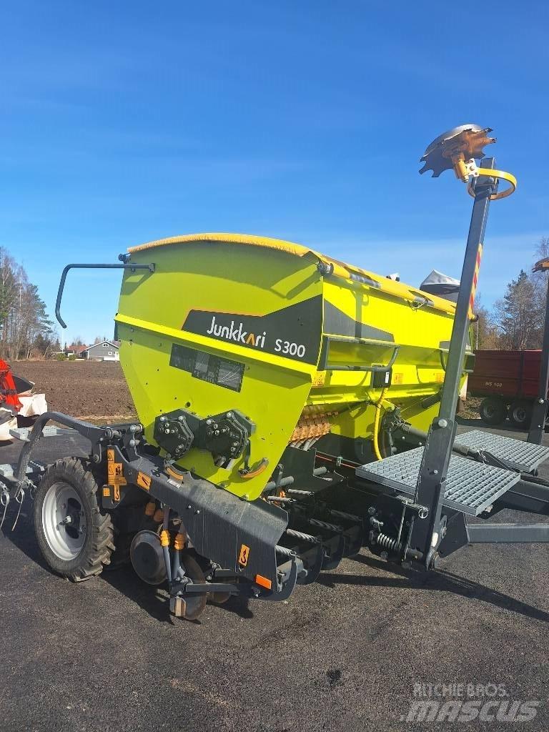 Junkkari S300 Plus Комбинирани редосеялки