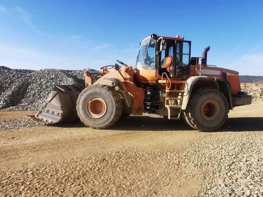 Doosan DL 400 Колесни товарачи