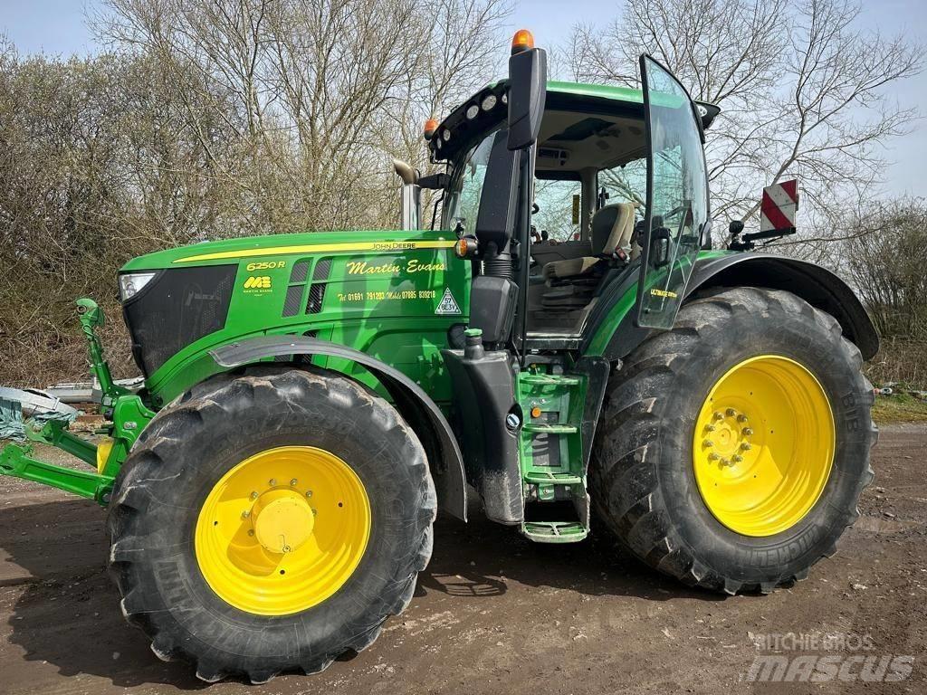 John Deere 6250 R Трактори