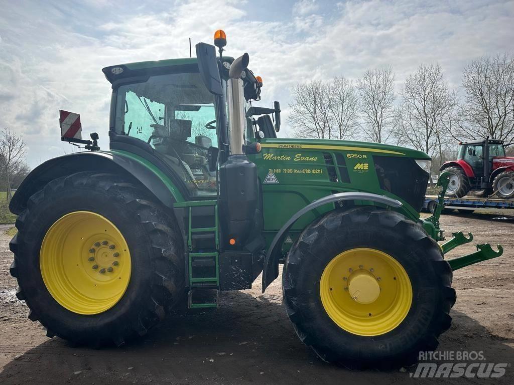 John Deere 6250 R Трактори