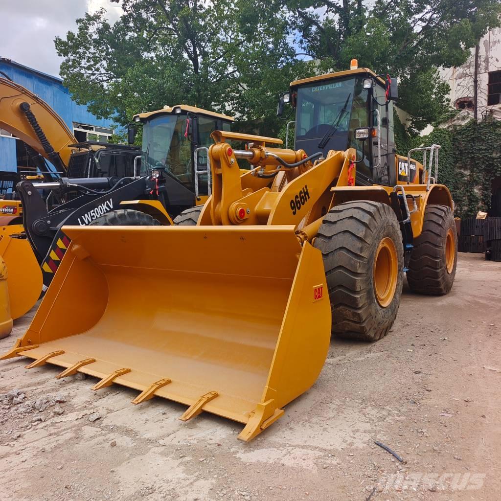 CAT 966H Колесни товарачи