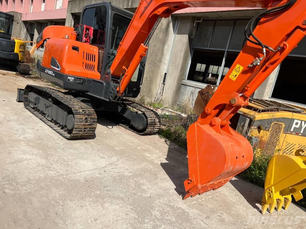 Doosan DX60 Мини екскаватори < 7 т