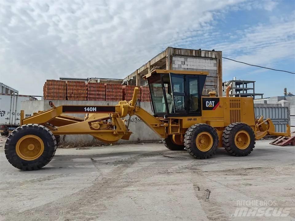 CAT 140H Грейдери