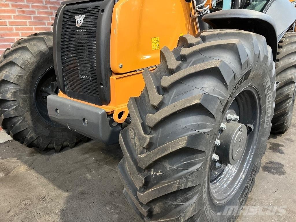 CASE 695 SV Товарач със заден ексватор