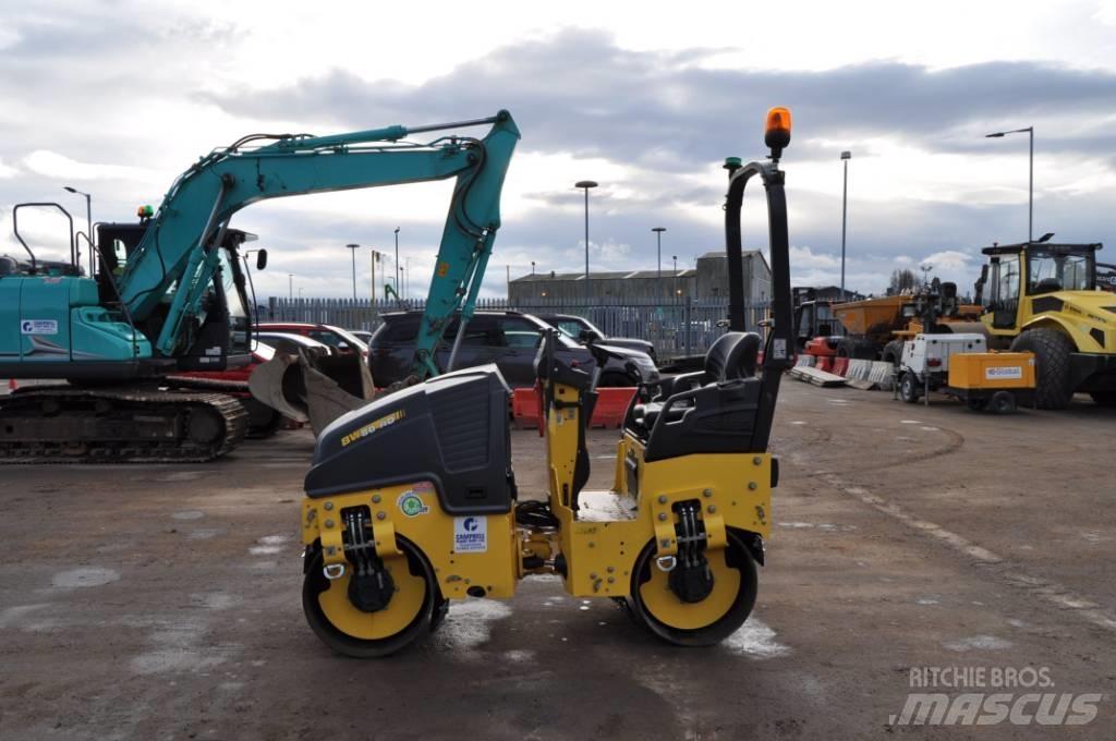Bomag BW 80 AD-5 Двойни барабанни ролки
