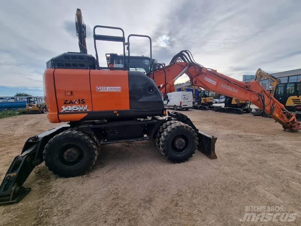 Hitachi ZX145W Колесни екскаватори