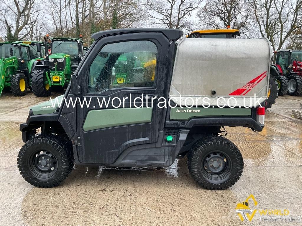 John Deere XUV 865 UTV
