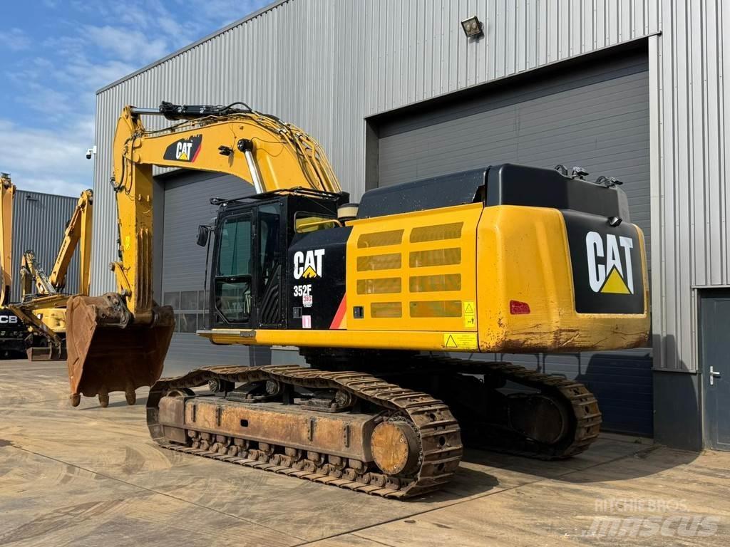 CAT 352F Специални екскаватори