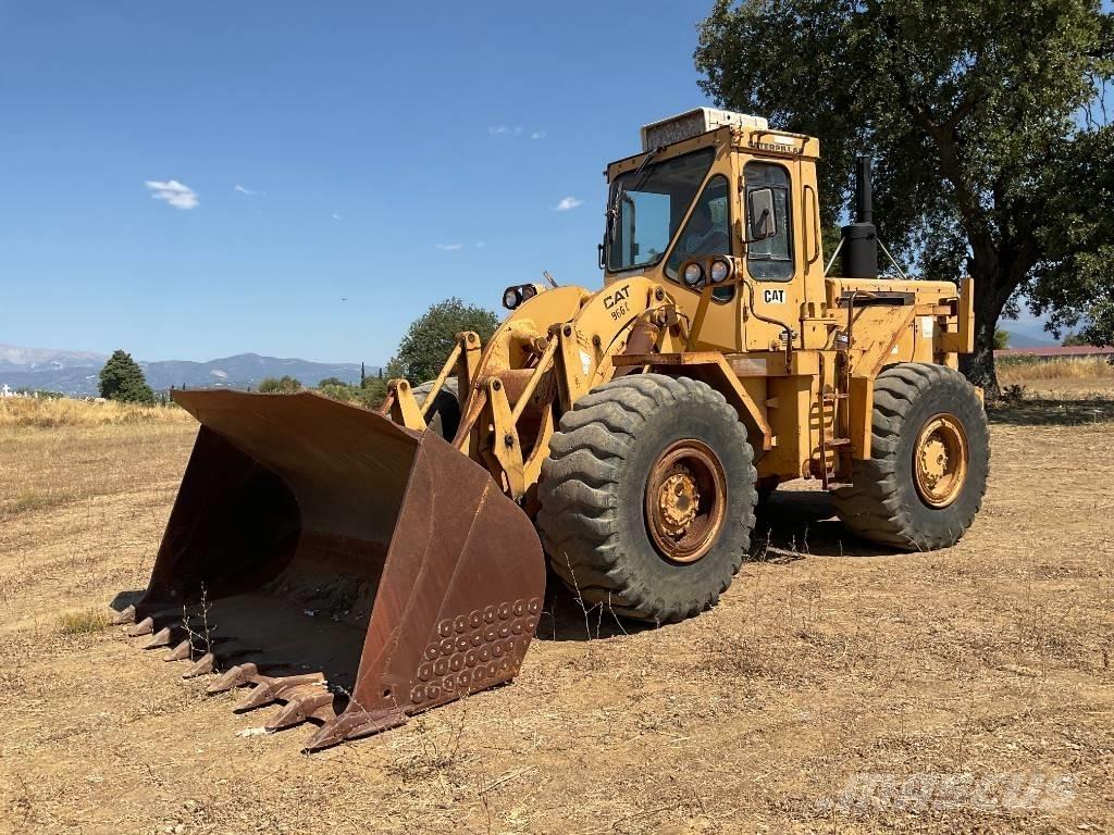 CAT 966C Колесни товарачи