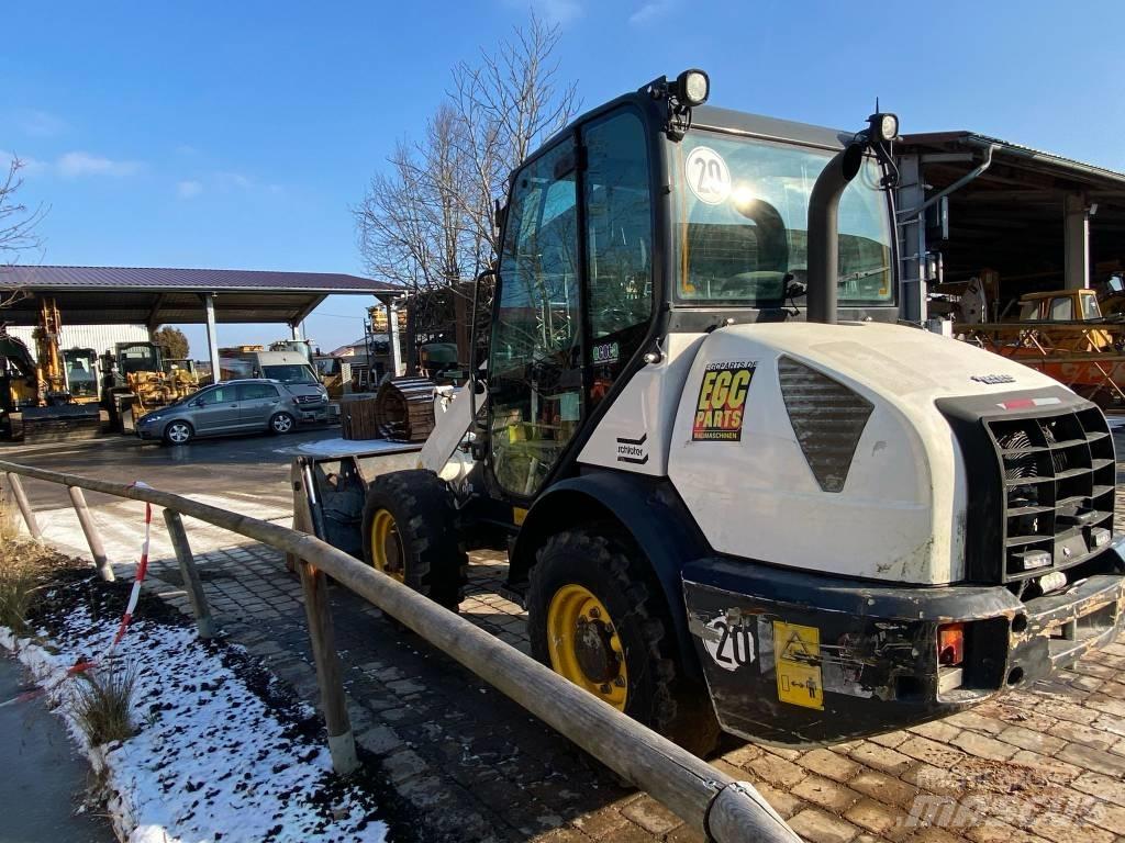 Komatsu WA 70-7 Колесни товарачи