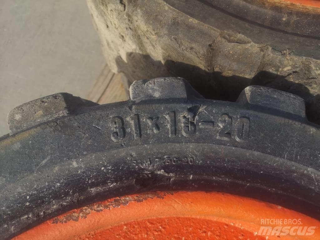 Trelleborg 31x10-20 Гуми
