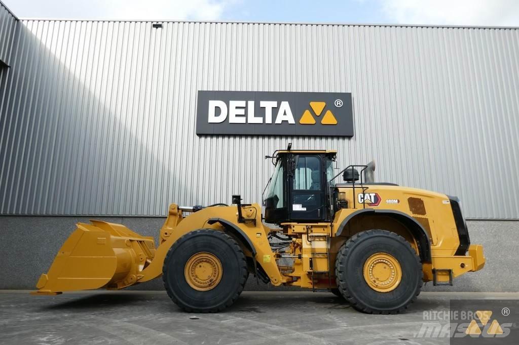 CAT 980M Колесни товарачи