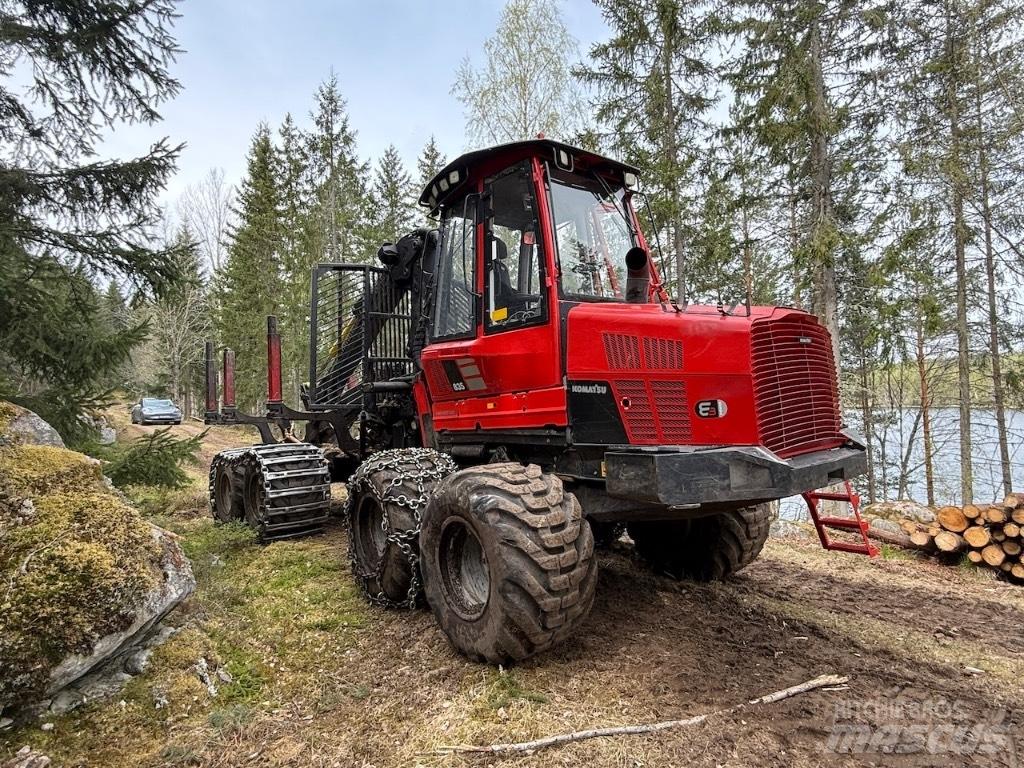 Komatsu 835 Форуардери
