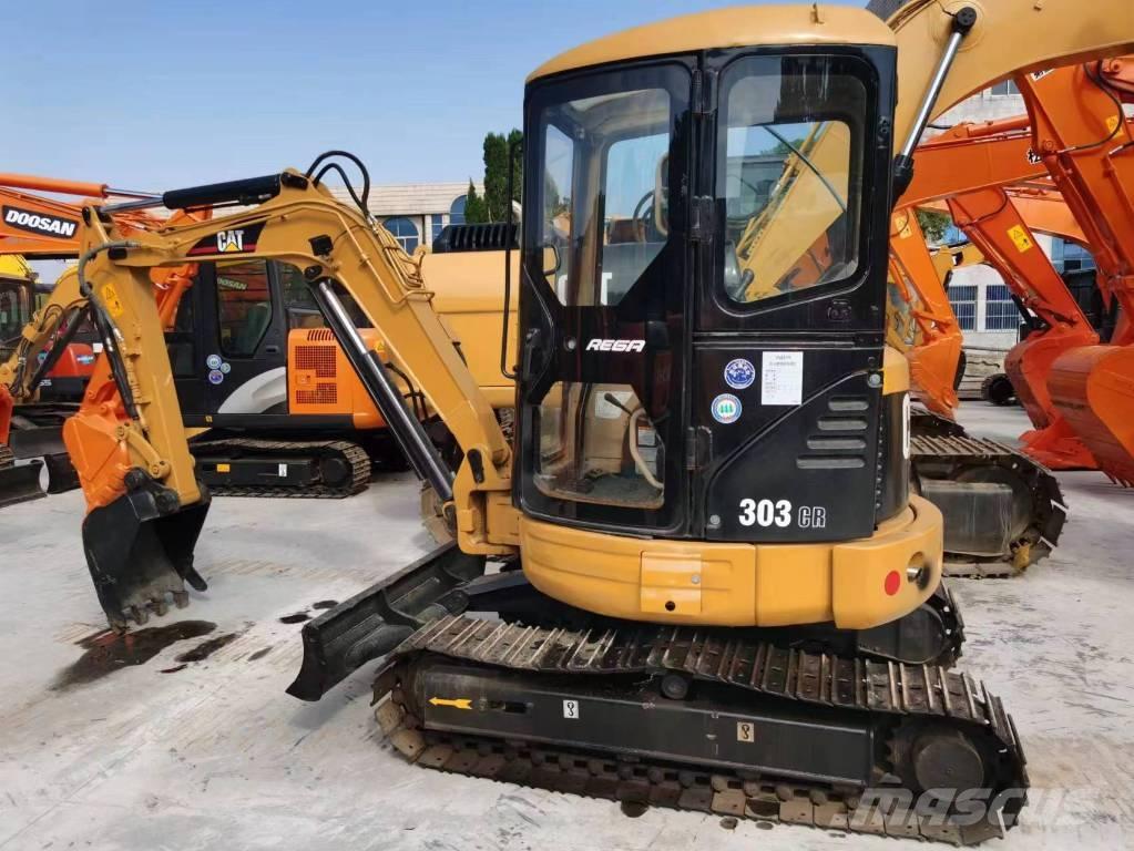 CAT 303 CR Мини екскаватори < 7 т