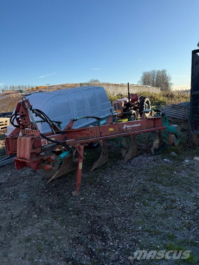 Kverneland AD-85 Стандартни плугове