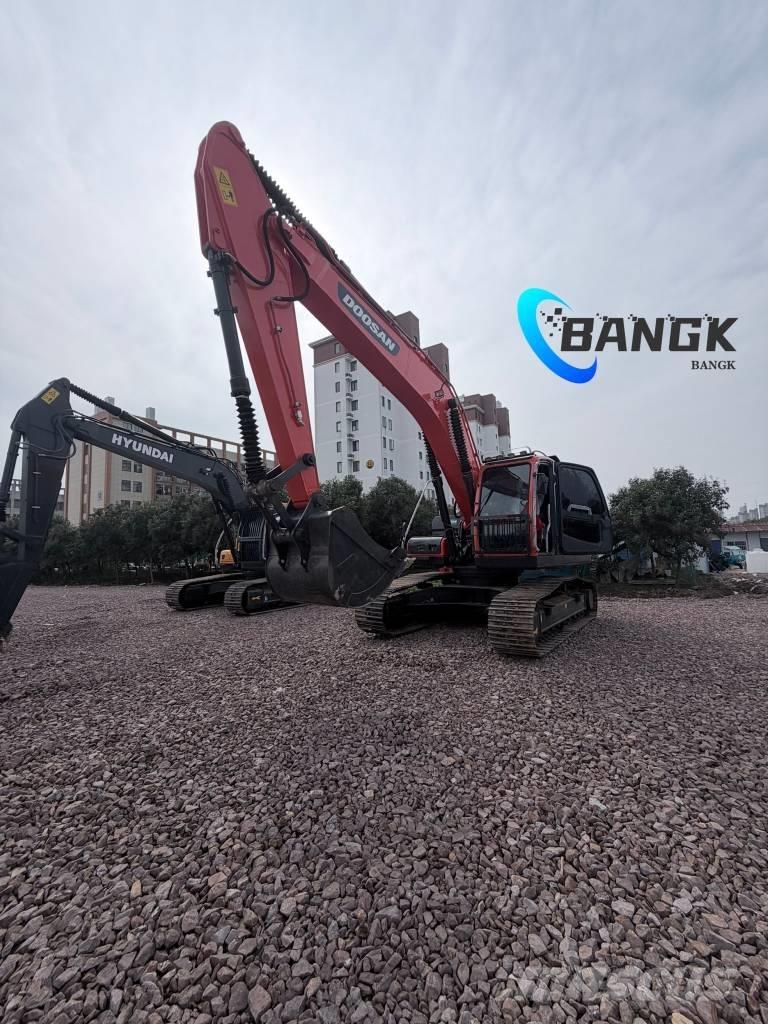 Doosan DX 300 LC Верижен екскаватор