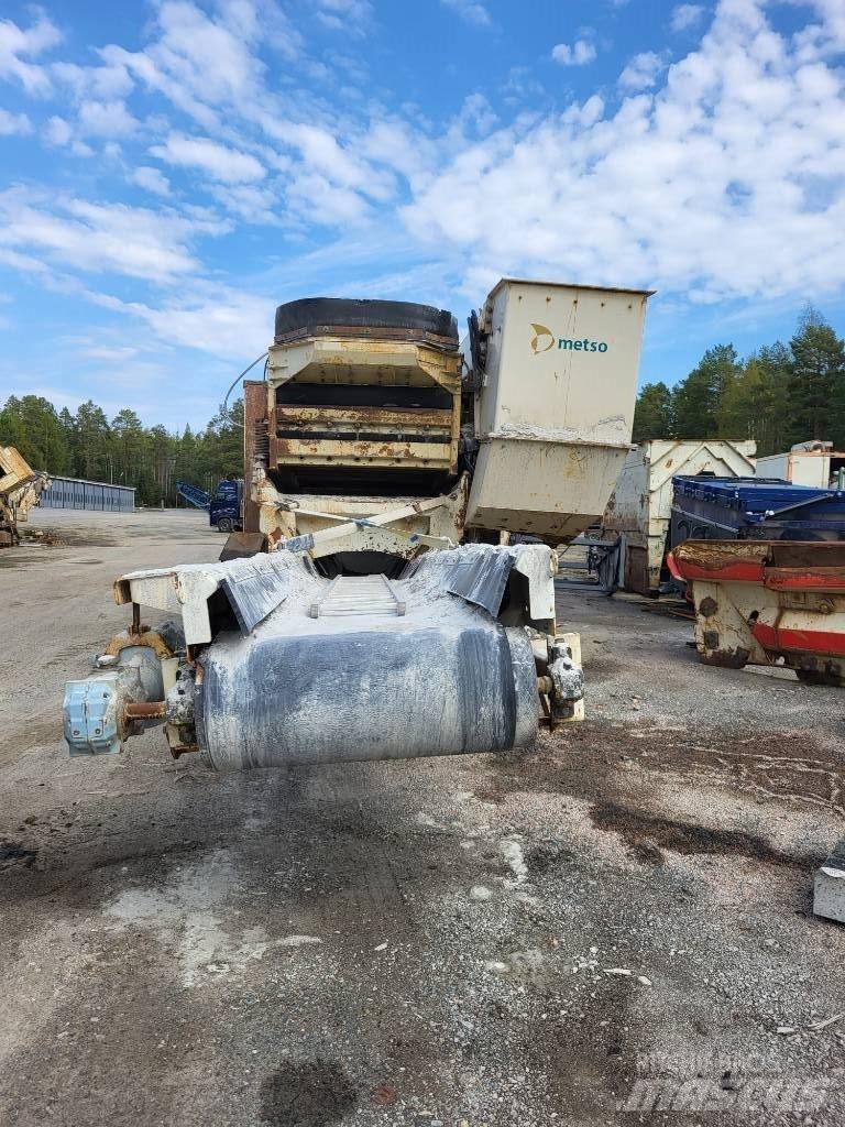 Metso LT 300 GPB Мобилни трошачки
