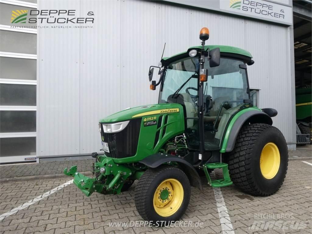 John Deere 4052R Компактни трактори