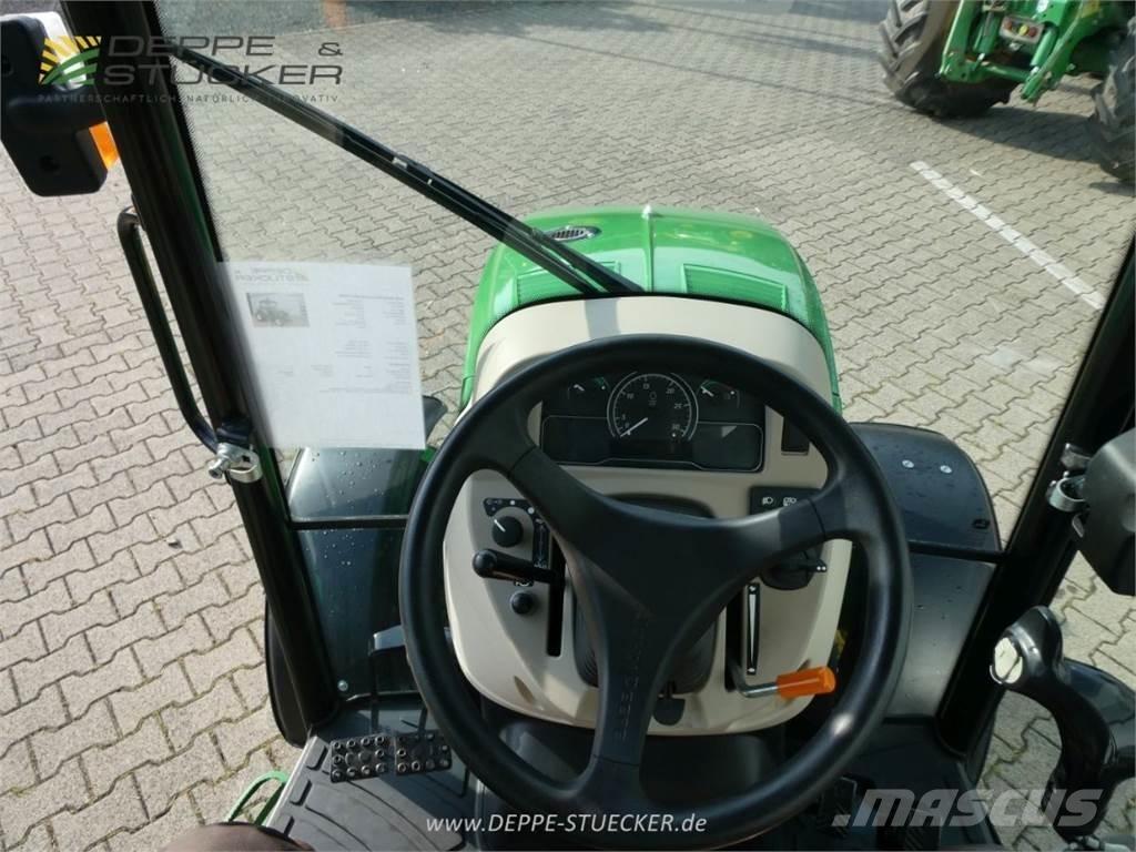 John Deere 4052R Компактни трактори
