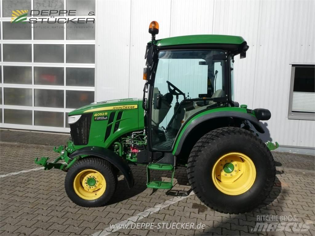 John Deere 4052R Компактни трактори