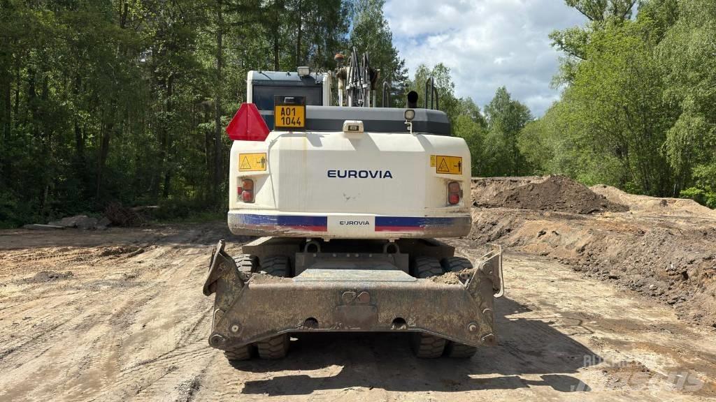Komatsu PW 148-8 Колесни екскаватори