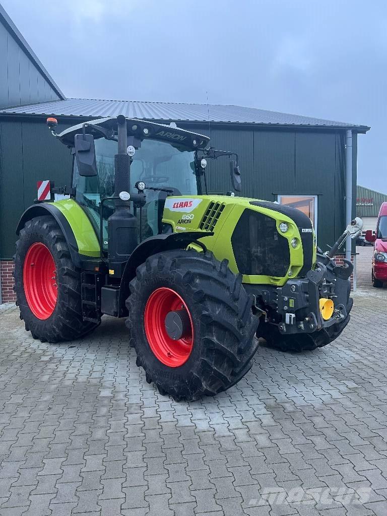 CLAAS Arion 660 Трактори