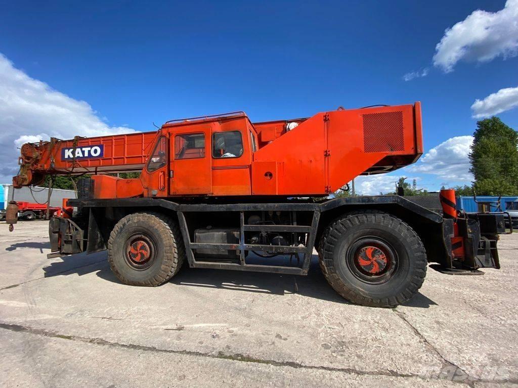 Kato KR 500 Кранове за тежък терен