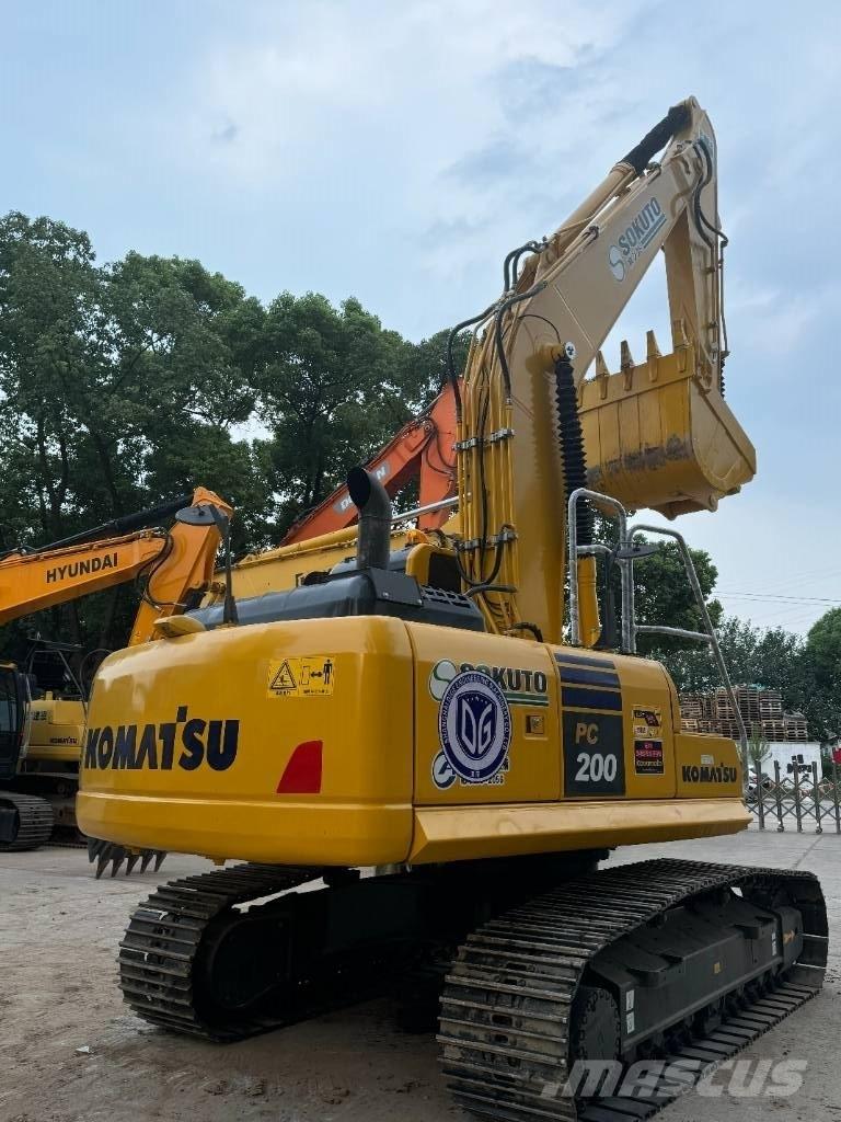 Komatsu PC 200-8 Верижен екскаватор