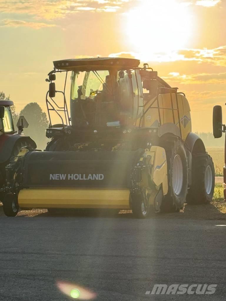 New Holland FR 550 Самоходни фуражири