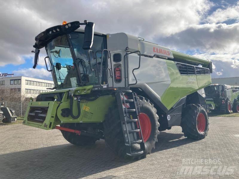 CLAAS LEXION 7500 Комбайни