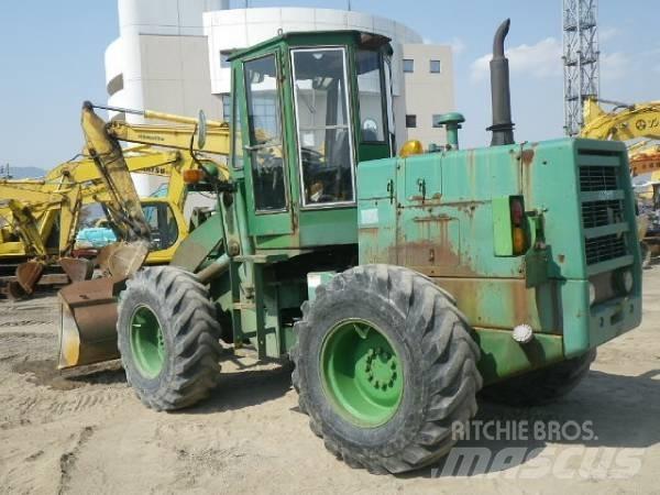 Komatsu 510 Колесни товарачи