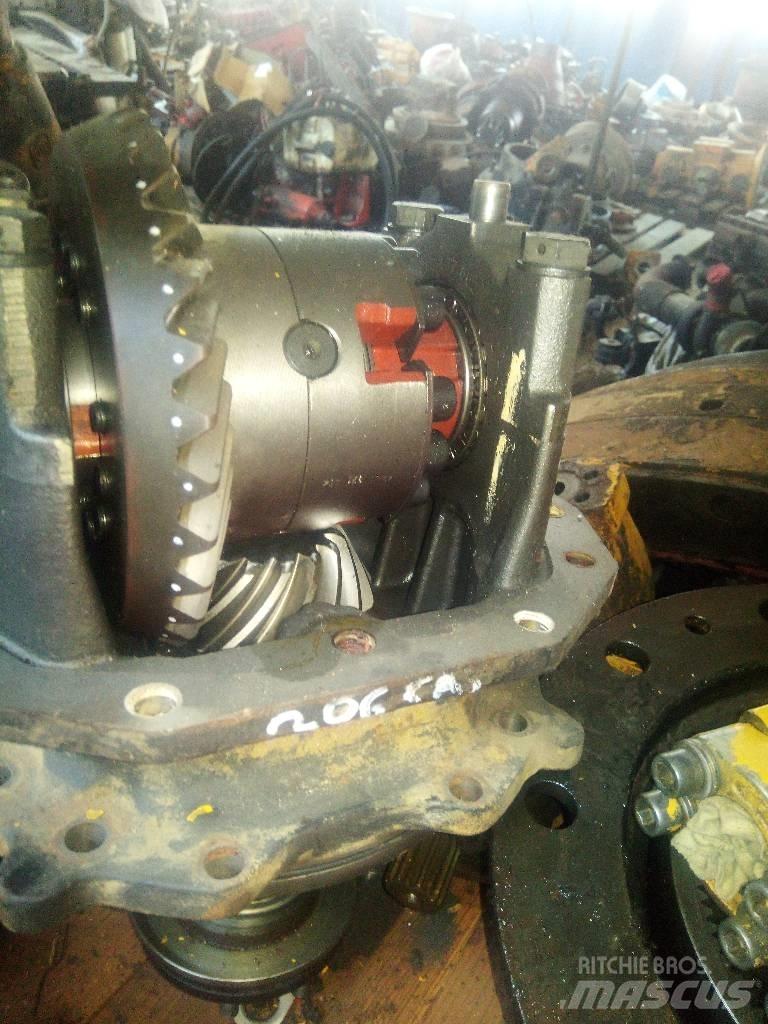 CAT 206 B Оси
