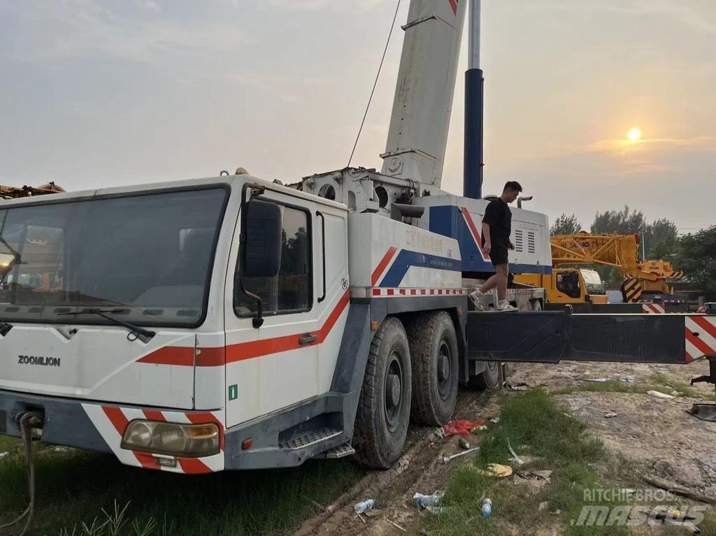 Zoomlion QY220V Всъдеходни кранове