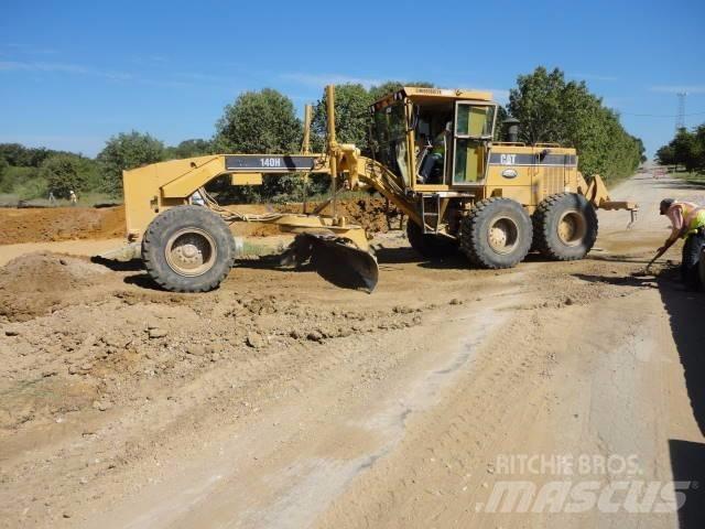 CAT 140H Грейдери
