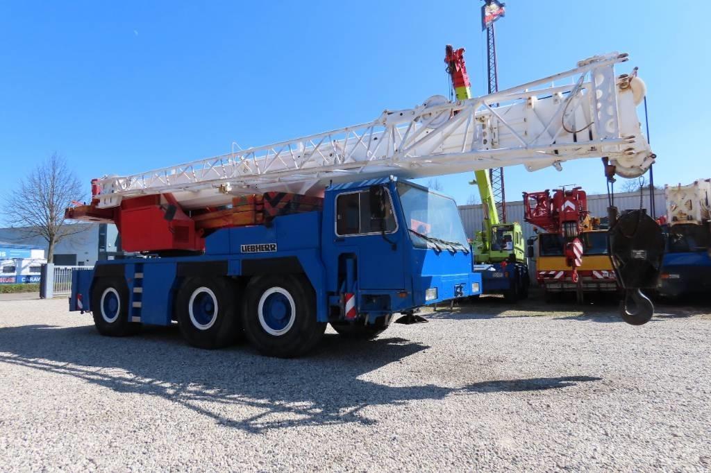 Liebherr LTM 1050-1 Всъдеходни кранове
