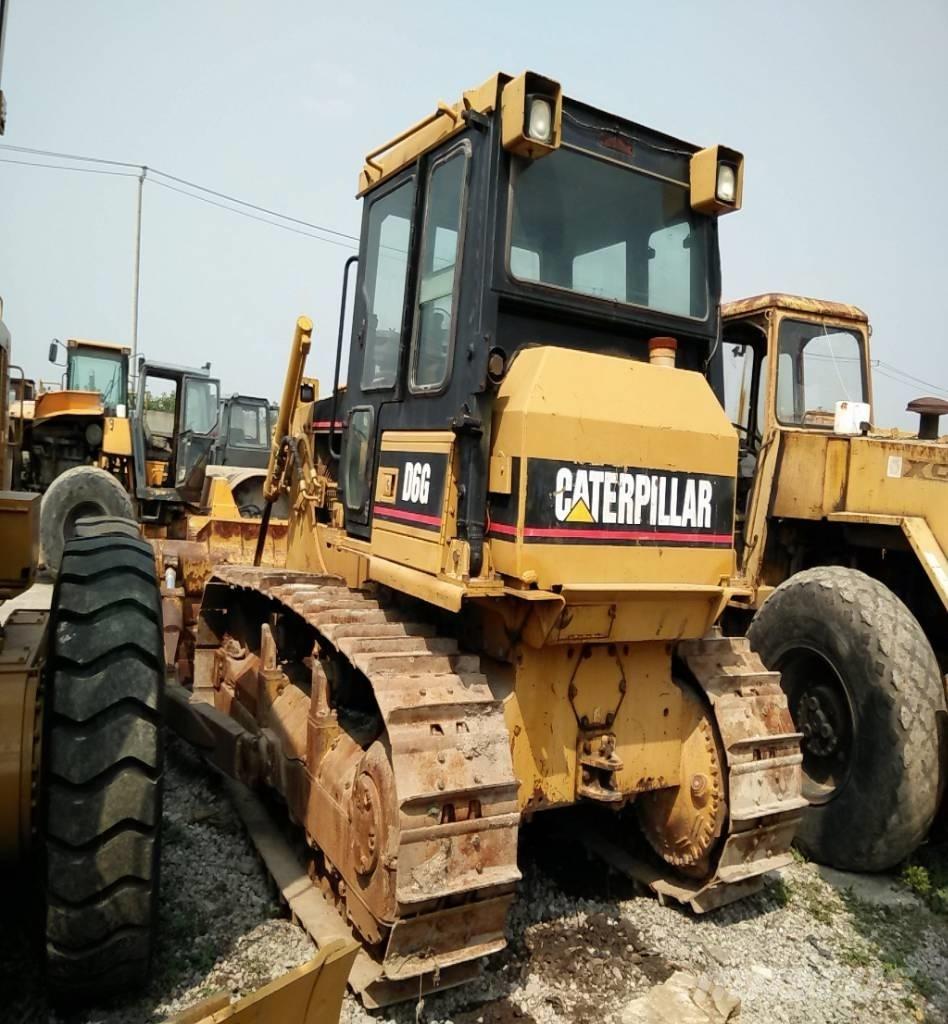 CAT D 6 G Верижни булдозери
