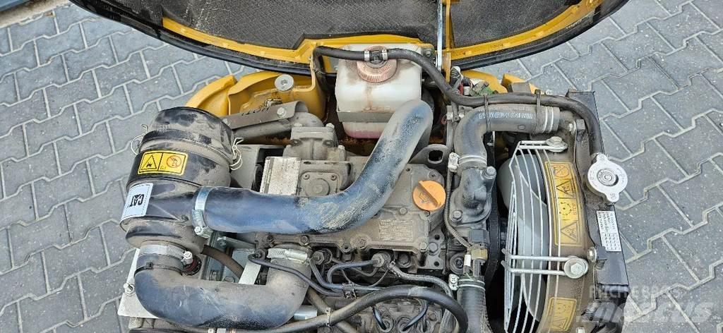 CAT 300.9D Мини екскаватори < 7 т