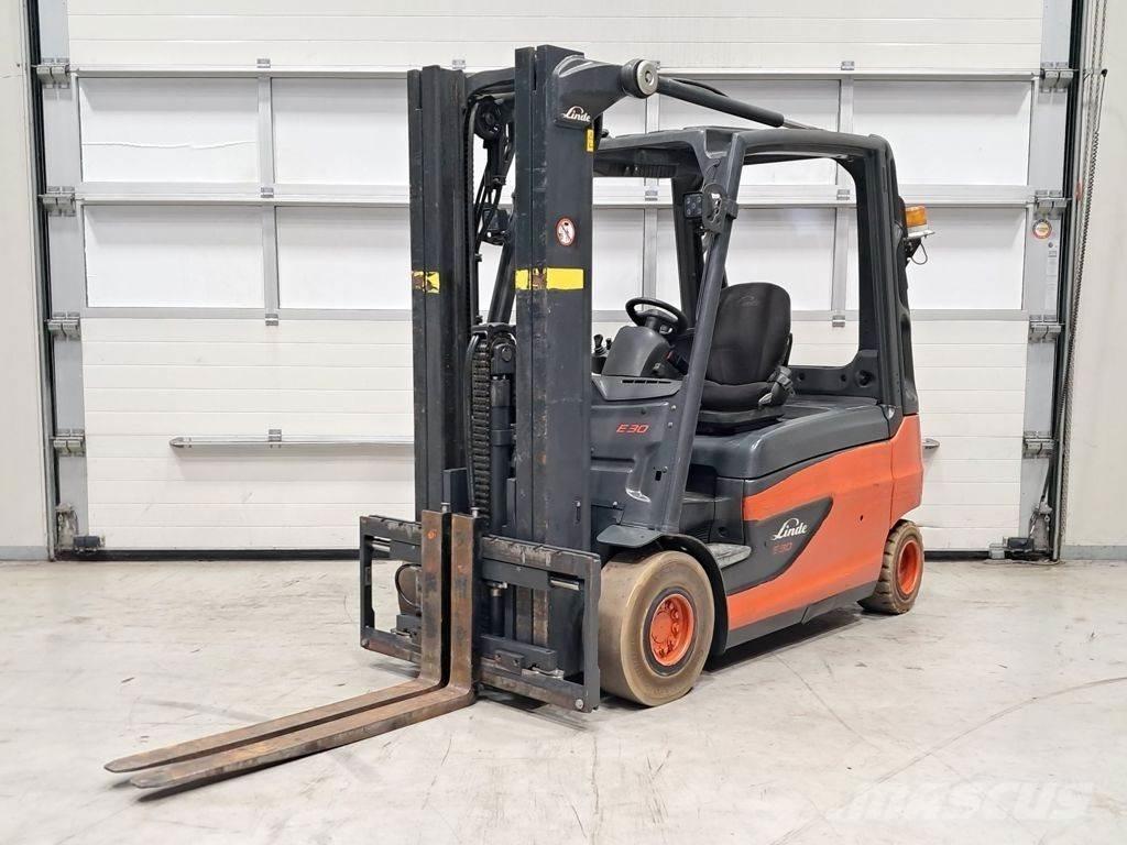 Linde E30L-01 Електрически вилични кари-повдигачи